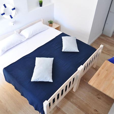Hostal Porto Mar Салоу Екстериор снимка