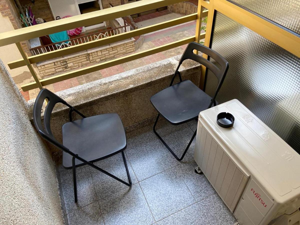 Hostal Porto Mar Салоу Екстериор снимка