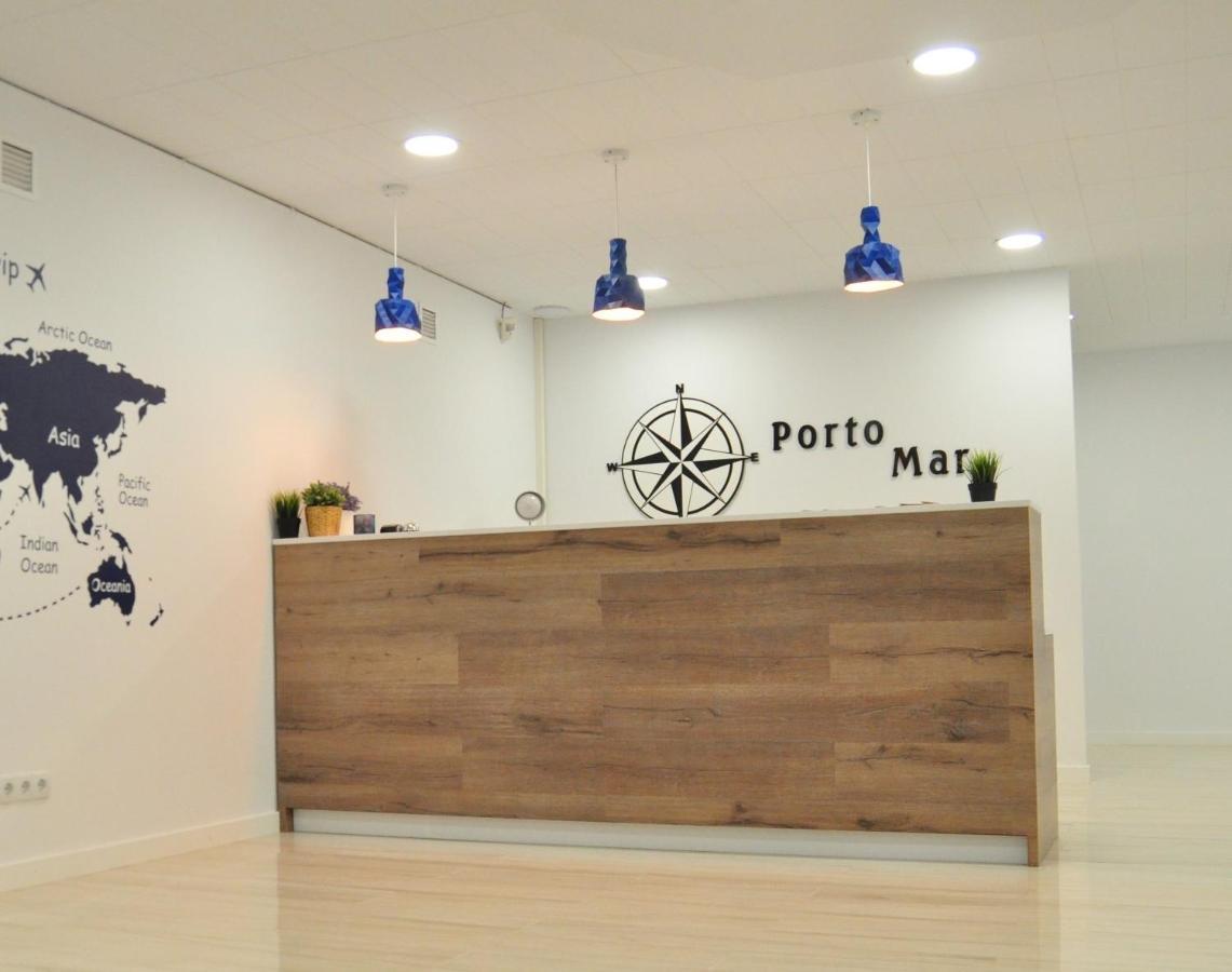 Hostal Porto Mar Салоу Екстериор снимка