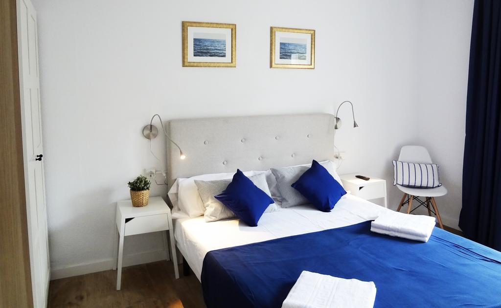 Hostal Porto Mar Салоу Екстериор снимка