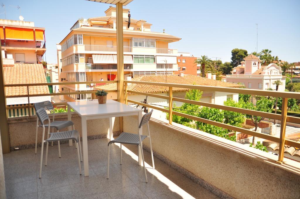 Hostal Porto Mar Салоу Екстериор снимка