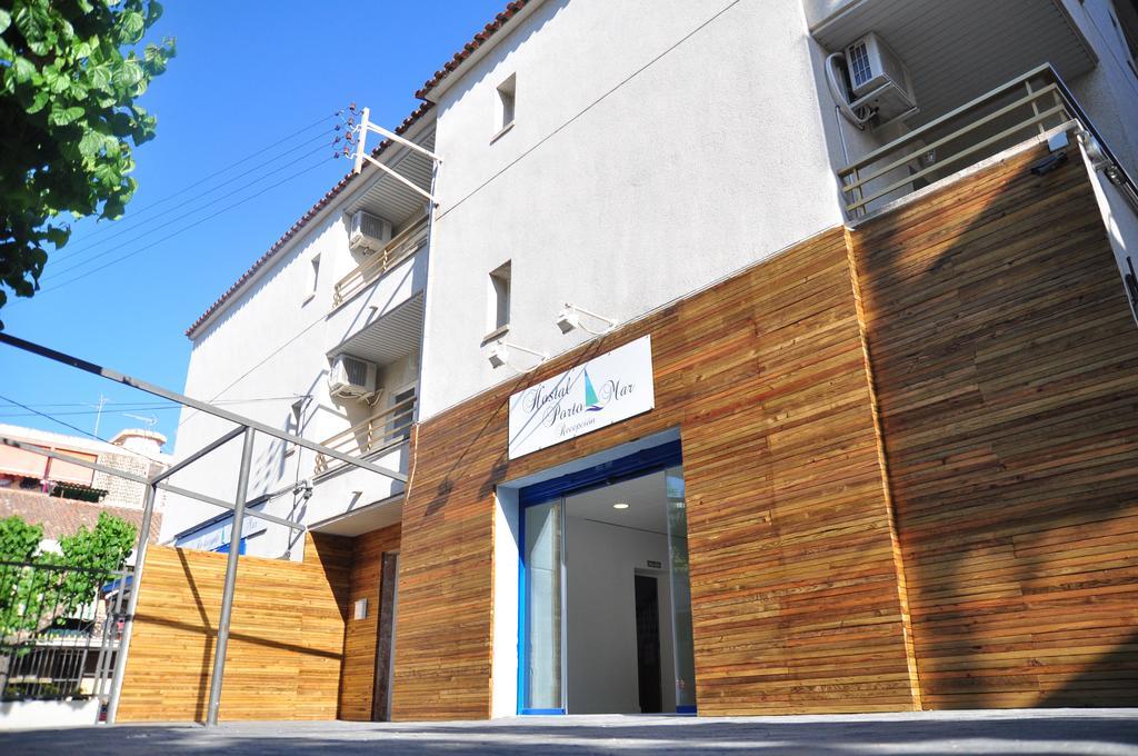 Hostal Porto Mar Салоу Екстериор снимка