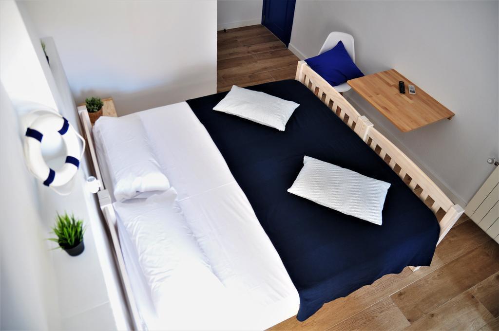 Hostal Porto Mar Салоу Екстериор снимка