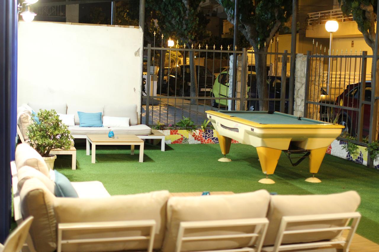 Hostal Porto Mar Салоу Екстериор снимка