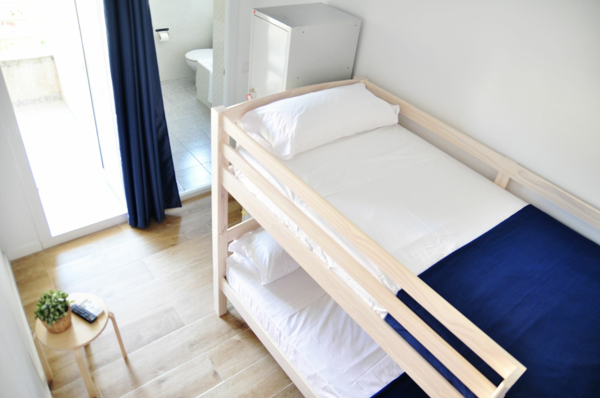 Hostal Porto Mar Салоу Екстериор снимка